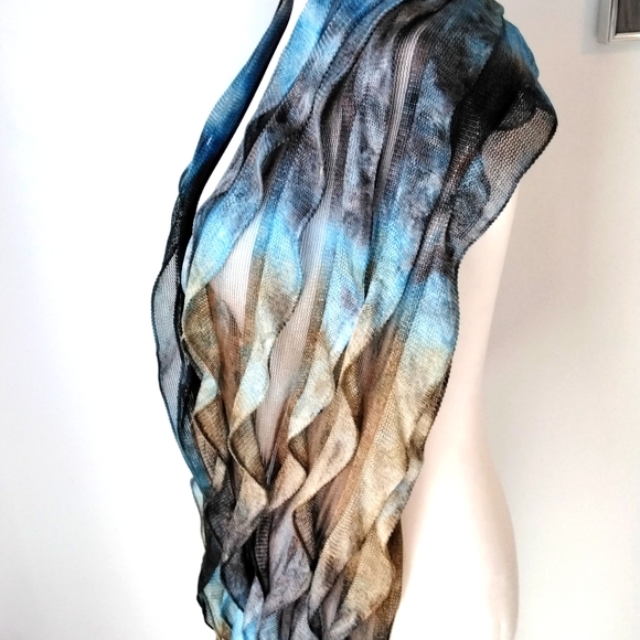 Ladies multi-coloured infinity scarf - Picture 3 of 7